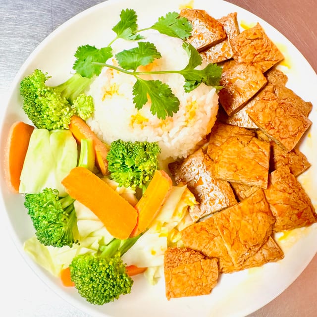 M20. Buffalo Chicken (Gà Cay).
