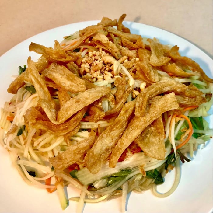 E11. Papaya Salad (Gỏi đu đủ).